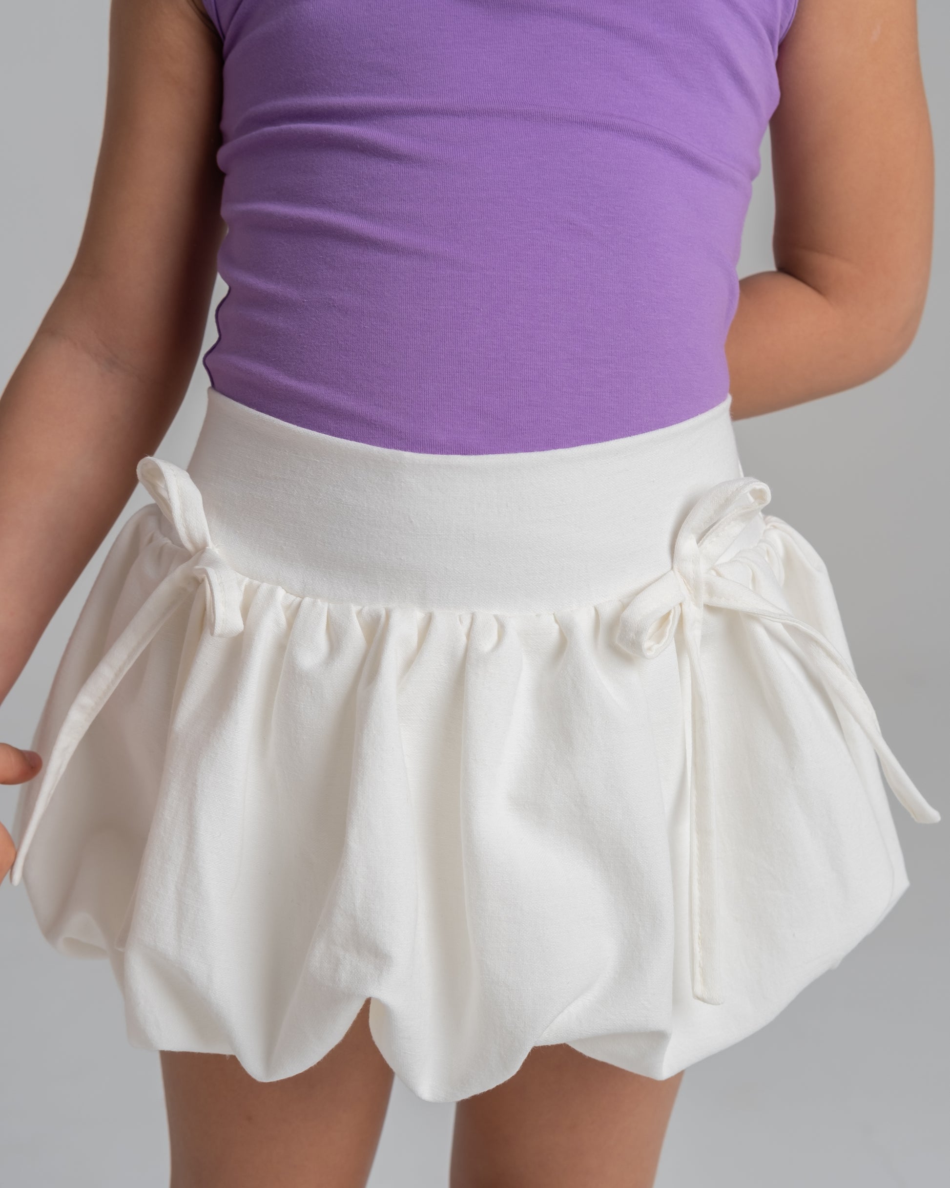"White Balloon Skirt"